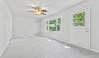 41073 N 1st St, Antioch, IL 60002