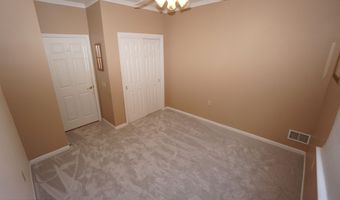 20 Turtle Crk 20, Barnegat, NJ 08005