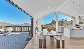 1029 Rainbow Valley Ct, Fallbrook, CA 92028