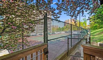 5911 EDSALL Rd 608, Alexandria, VA 22304