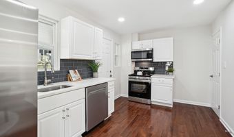 4224 SOUTHERN Ave SE, Washington, DC 20019