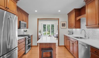 7922 Pine Edge Ct SE, Alto, MI 49302