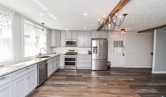 47138 293rd St, Beresford, SD 57004