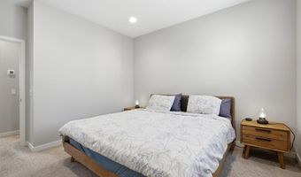 2572 S Escondido Blvd 808, Escondido, CA 92025