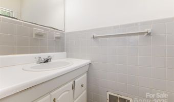 1519 Briarfield Dr, Charlotte, NC 28205