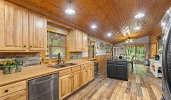 3250 N Shamrock Ln, Birdseye, IN 47513
