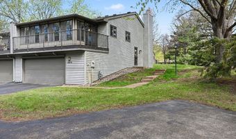 1472 Arden View Dr, Arden Hills, MN 55112