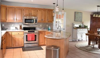 9 Strawberry Ln, Barre, VT 05641