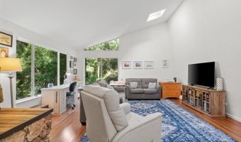903 Redwood Dr, Aptos, CA 95003