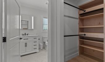 109 Carroll Ave, Newport, RI 02840