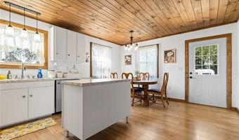 206 Lane St, Alpena, AR 72611