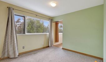 1558 E St, Anchorage, AK 99501