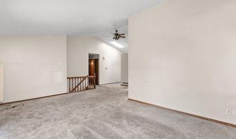 716 718 SE Magazine Rd, Ankeny, IA 50021