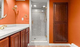 9892 Hubert Ave, Allen Park, MI 48101