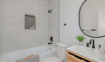 810 MADISON St NW, Washington, DC 20011