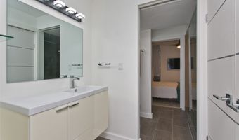 320 Liliuokalani Ave 602, Honolulu, HI 96815