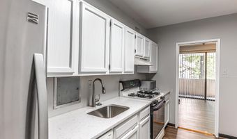 4141 N HENDERSON Rd 204, Arlington, VA 22203