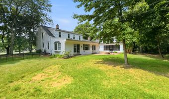 5 Beaver Pond Rd, Albany, NY 12211