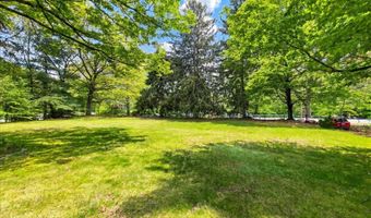 145 Liberty St, Clinton, CT 06413