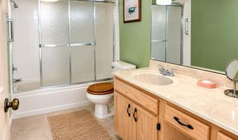 3 A Miracle Ave Apt C, Avon Park, FL 33825