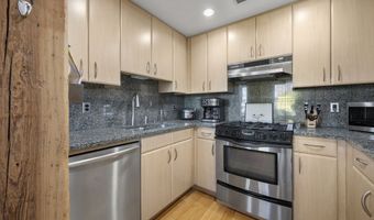 9 W Broadway 301, Boston, MA 02127