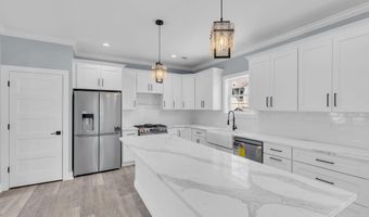 443 Western Blvd, Bayville, NJ 08721