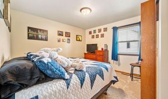 240 Bent Tree Ct, Andover, KS 67002