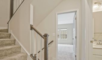 7811 SUTTER Ln, Annandale, VA 22003