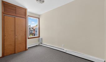 25 W 15TH St #4, Bayonne, NJ 07002