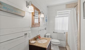 118 PARKWOOD St, Bethany Beach, DE 19930