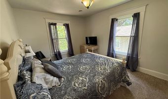 928 S 6th St, Atchison, KS 66002