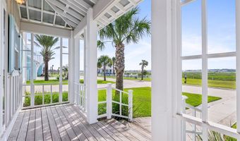 1009 Fiji Dr, Rockport, TX 78382
