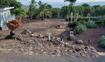 215 Aahi Pl, Kaunakakai, HI 96748