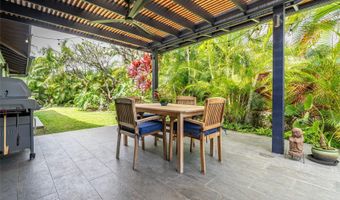 427 Akoakoa Pl, Kailua, HI 96734