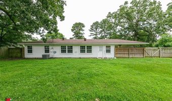 1018 Peyton Ave, Benton, LA 71006