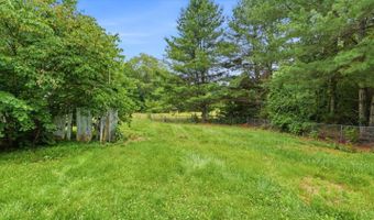 444 Church St, Appomattox, VA 24522