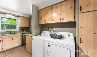 1817 Palouse St, Boise, ID 83705