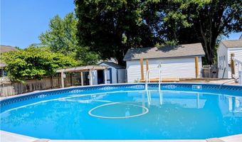 17 Stone Ave, Warwick, RI 02889