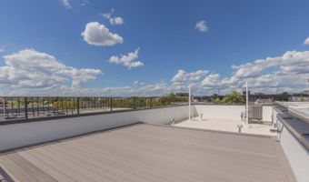 722 KENYON St NW #2, Washington, DC 20010