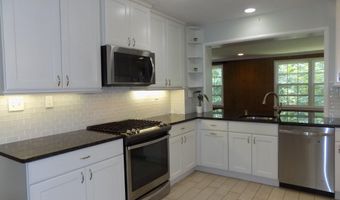 138 S ABINGDON St, Arlington, VA 22204