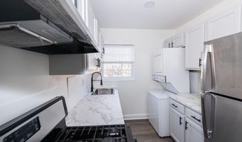 2237 FARRINGTON Ave 06-204, Alexandria, VA 22303