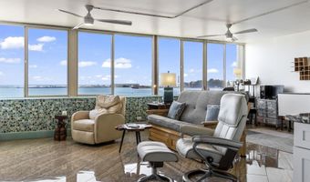 111 KAHULUI BEACH Rd A426, Kahului, HI 96732