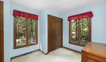 103 Rollingwood Dr, North Kingstown, RI 02852