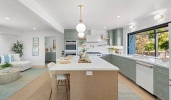 210 Thunderbird Dr, Aptos, CA 95003