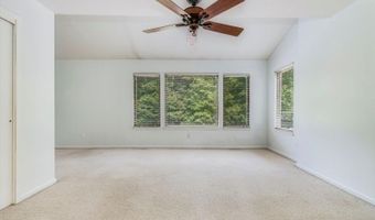 226 Cherokee Rd, Andover, NJ 07848