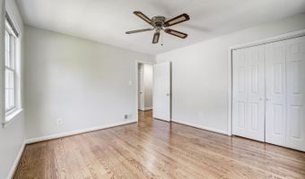5813 FIFER Dr, Alexandria, VA 22303