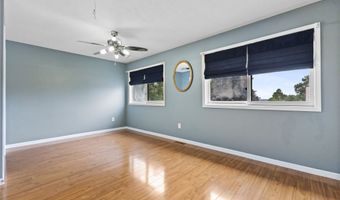 27 Crows Nest Ln 7E, Danbury, CT 06810