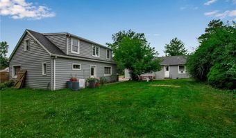 218 Garrison Rd, Amherst, NY 14221