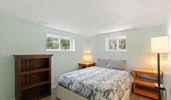 7408 CONVAIR Dr, Alexandria, VA 22306