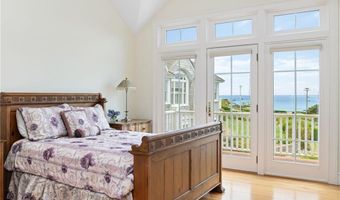41 Castle Hill Ave, Newport, RI 02840